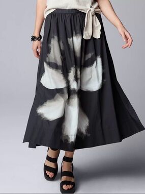 Simply Vera Black Floral-Print Maxi Skirt